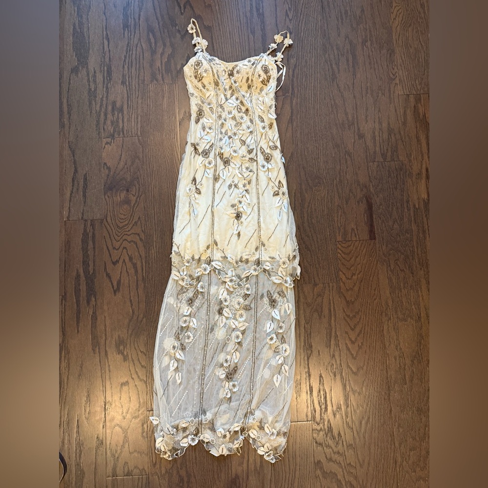 Vintage Cache Beaded Floral Appliqué Gown Size 2 – Y2K Gatsby Vibes